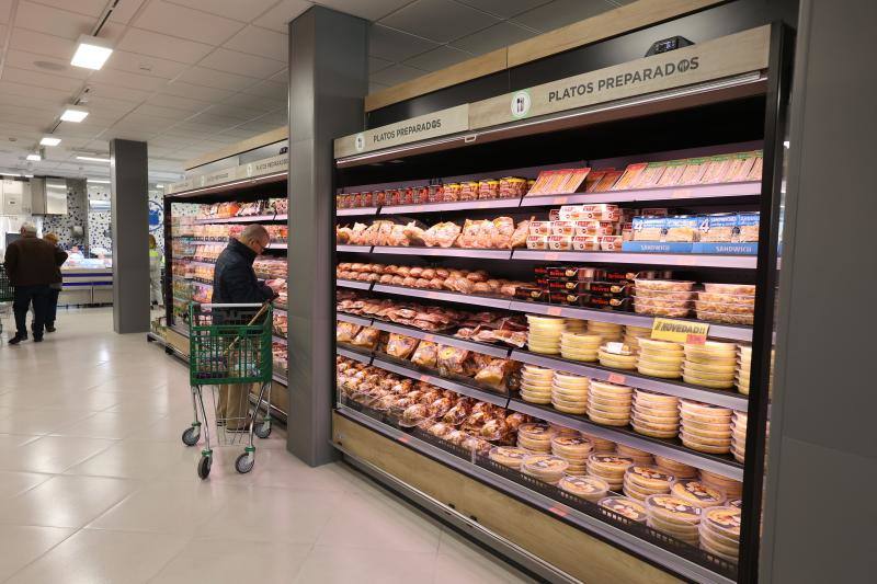 La cesta de la compra se reduce y saltan las alarmas en los supermercados