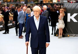 Michael Caine confirma su retirada del cine a los 90 años