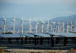 Las energías renovables marcan un nuevo récord histórico gracias al sol y al viento
