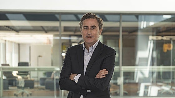 «No se puede proyectar hacia afuera lo que no ocurre dentro»