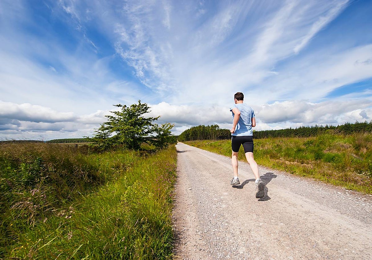 El deporte favorece la salud capilar