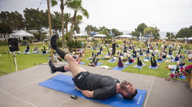 Clase fitness con Miguel Lordan, entrenador personal, fundador y CEO de ML Trainer