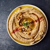 Por qué el hummus es el picoteo perfecto: seis recetas para disfrutarlo