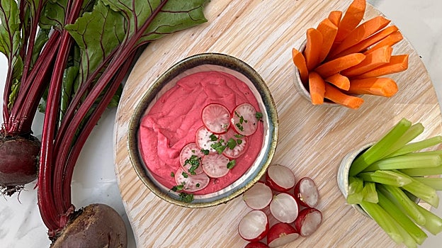 Hummus de remolacha.