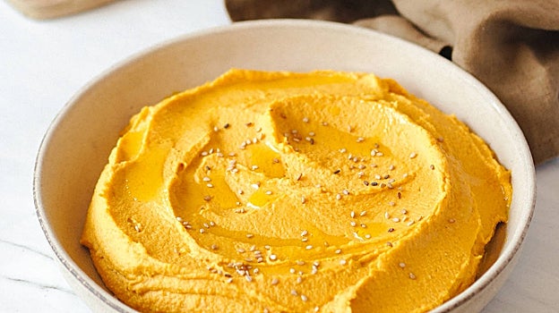Hummus de zanahoria y curry.
