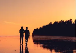 Amor de verano: por qué lo idealizamos y qué hacer para que perdure