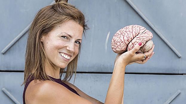 Sara Teller, física y doctora en Neurociencia y autora de 'El cerebro de la gente feliz' y 'Neurocuídate'
