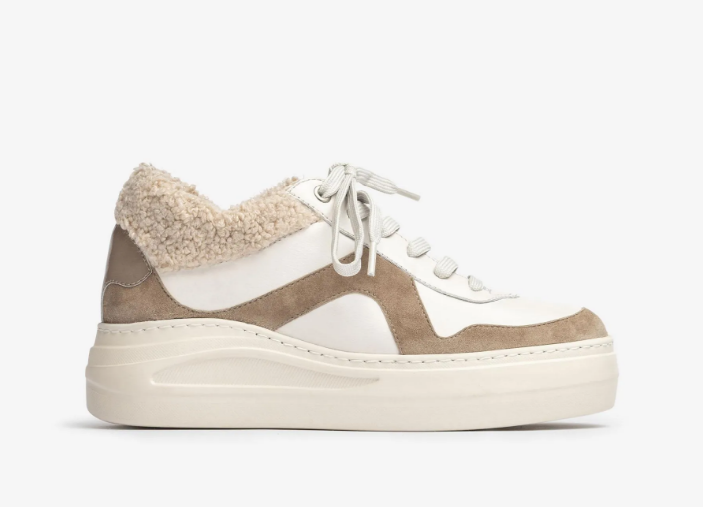 Para las más frioleras, estas deportivas de Unisa con borreguito es el regalo perfecto esta Navidad. Además, para mayor comodidad del pie, cuenta con plataforma.