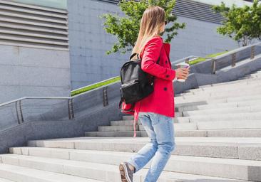 'Snacks' de ejercicio: ideas fáciles para moverte más en el trabajo y en casa