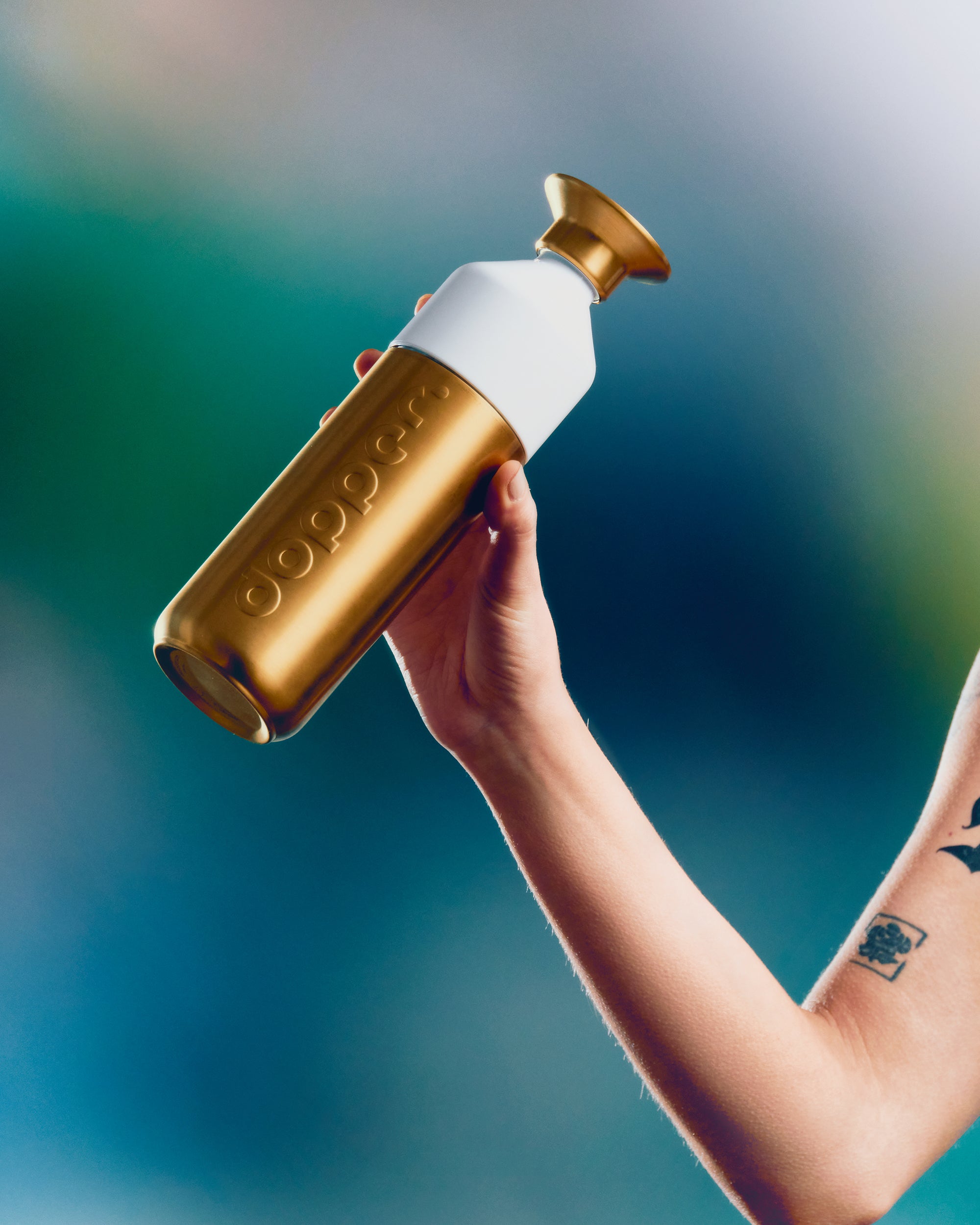 Para esos padres que siguen religiosamente los Juegos Olímpicos, Dopper lanza su colección Steel, con cinco botellas y está disponible en oro, plata y bronce.