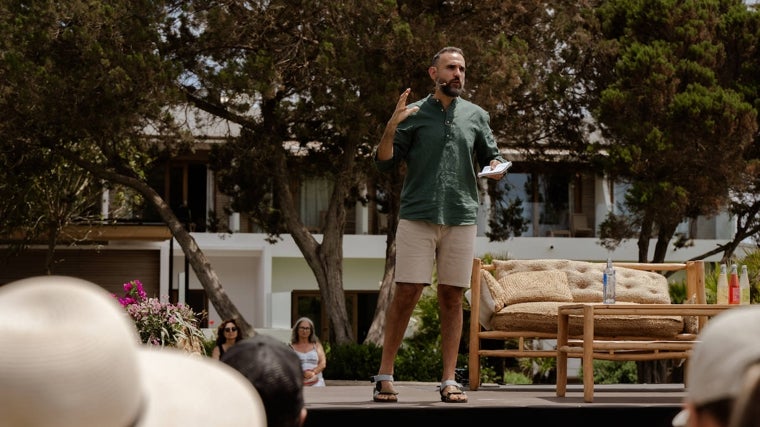 Antonio Valenzuela, durante su participación en Formentera Zen.