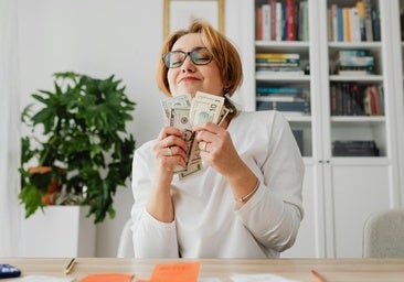 'El dinero no da la felicidad': un estudio analiza qué hay de cierto en esta expresión popular