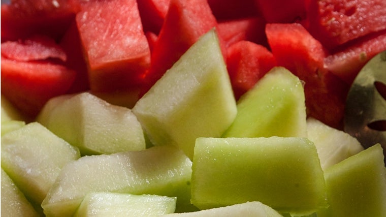 Ideas saludables para llevar en tu nevera de playa