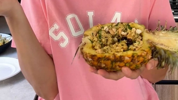 Piña rellena.