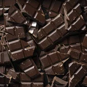 Por qué comer chocolate antes de ir a la cama puede hacer que duermas peor