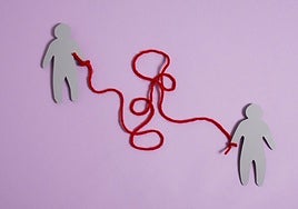 Toc relacional: así te afecta y cómo diferenciarlo de un problema de pareja