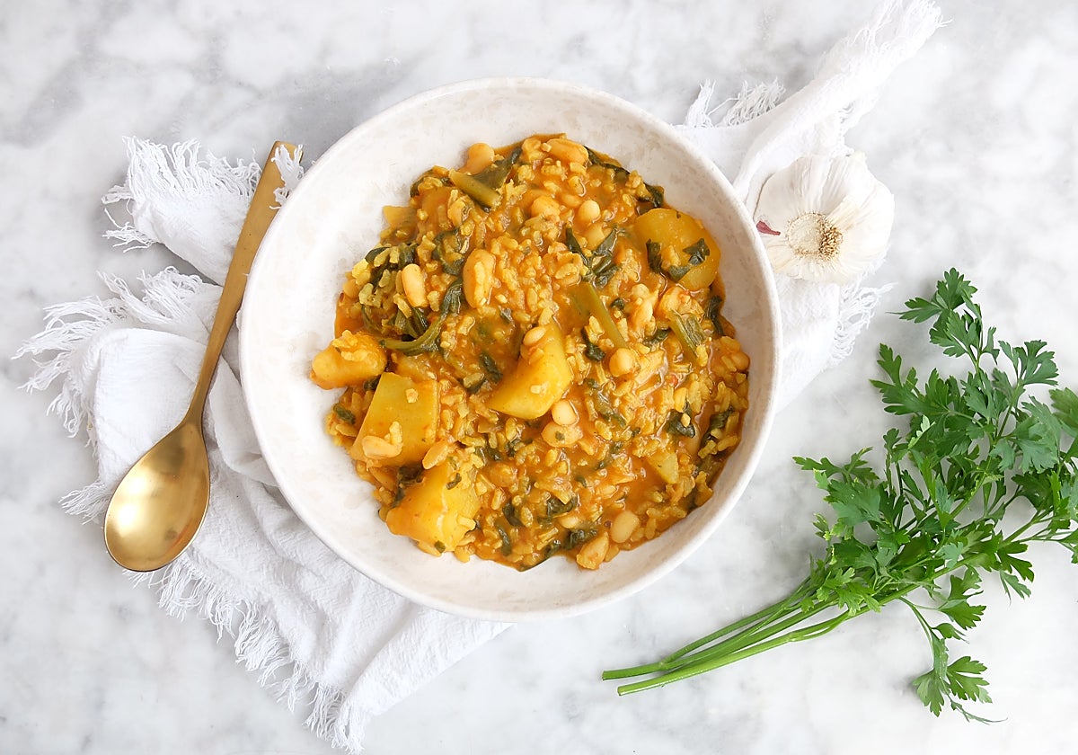 Aprende a preparar arroz con acelgas.
