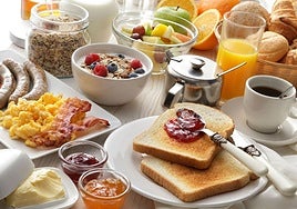 Un nutricionista de Harvard alerta sobre este alimento común en los desayunos: causa inflamación y altera el equilibrio intestinal