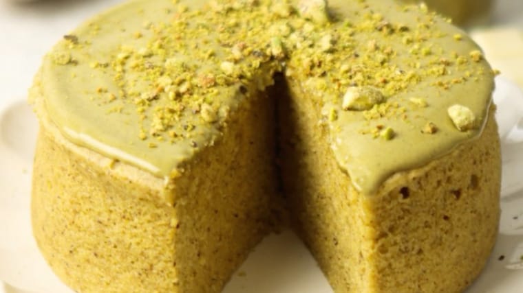 Pistachio cake recipe.