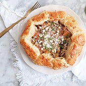 Hojaldre de setas y queso, una delicia que siempre sorprende en la mesa