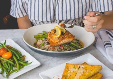 Cambios en comidas y cenas que funcionan mejor que una dieta