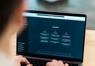 La respuesta de expertos humanos a las consultas sobre sexo más frecuentes en ChatGPT