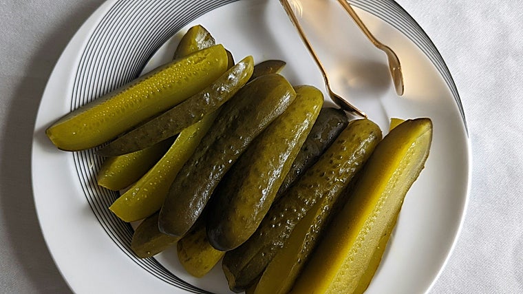 Encurtidos caseros: ideas para prepararlos y cuáles son los beneficios