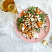 Ensalada de zanahorias asadas y alubias con salsa de mostaza: una receta fría llena de sabor