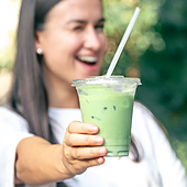Estas bebidas refrescan, no hinchan y están llenas de sabor
