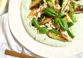 Calabacín aliñado con ricota: así se hace esta receta fresca con el vegetal menos calórico