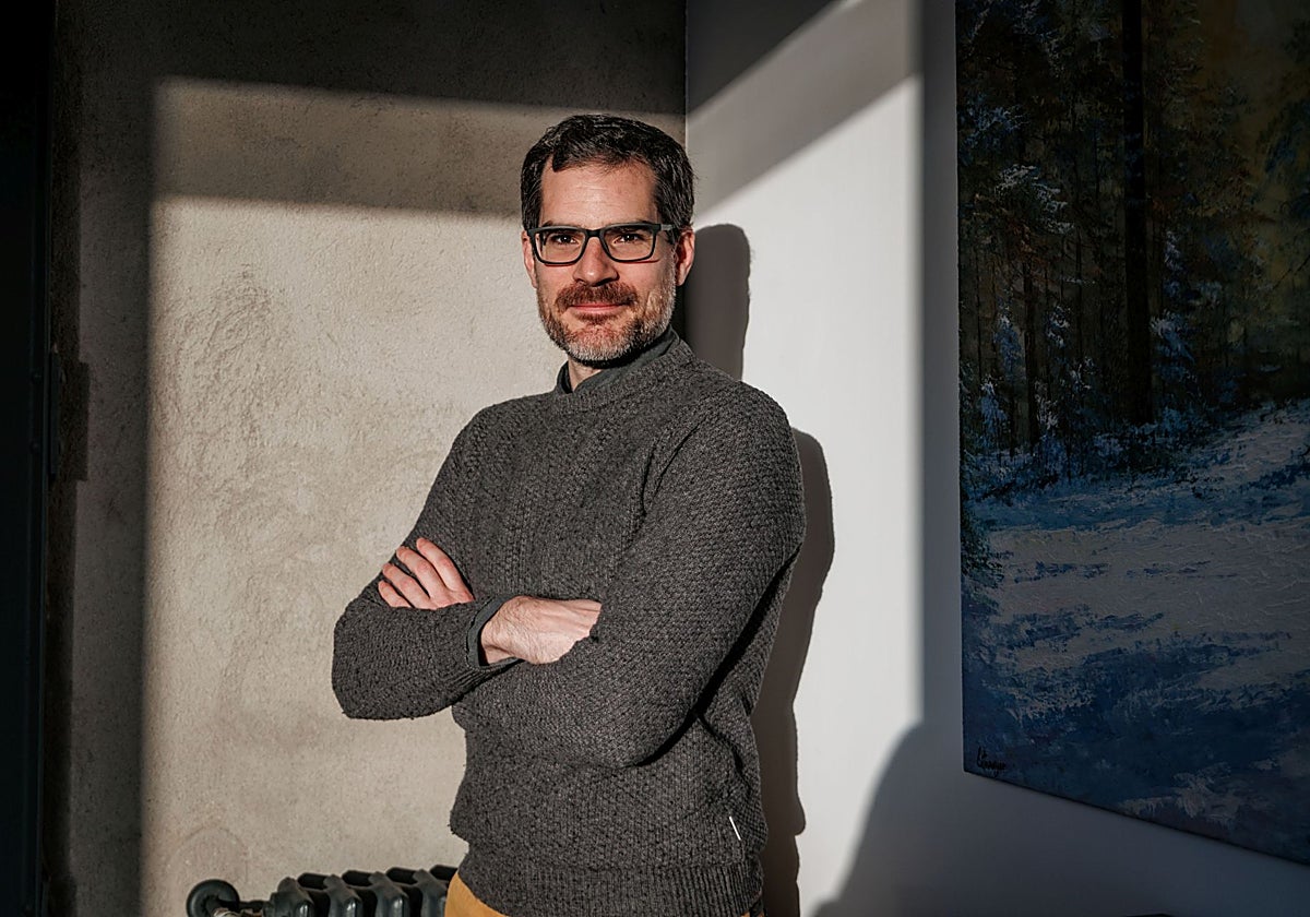 El Dr. David López, en su centro menteAmente.