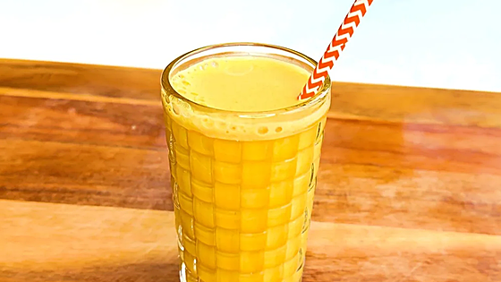 Tres bebidas energéticas caseras que hidratan tanto como nutren