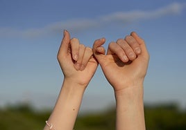 Meditar para volver a amar: «Una relación sana no se construye solo con palabras»