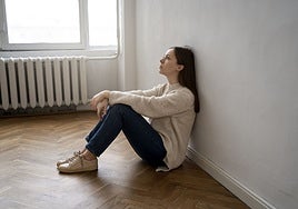 Anuptafobia: por qué hay personas que enlazan relaciones y no saben estar solos