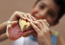 Nazareth Castellanos, neurocientífica: «El niño que come más comida procesada tiene más problemas sociales»