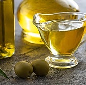 William Arias, médico especialista en nutrición y obesidad, sobre el aceite de oliva: «Oro líquido»