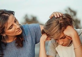 Álvaro Bilbao, neuropsicólogo: «Si tu hijo te cuenta que nadie le eligió para jugar o se quedó solo en el patio, ayúdalo así»