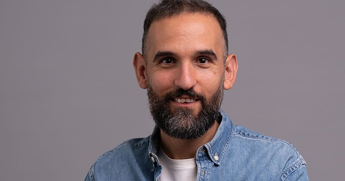 Antonio Valenzuela, experto en psiconeuroinmunología: «La verdadera gimnasia cerebral no está en hacer sudokus, sino en cómo vivimos»