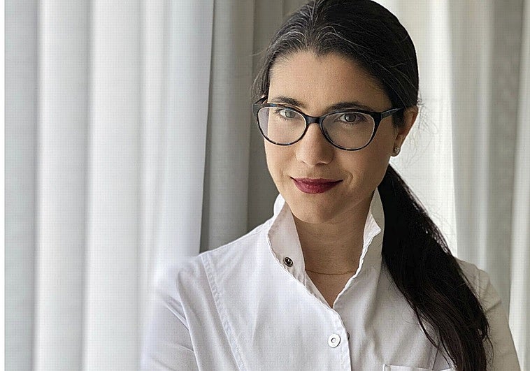 Miriam Al Adib, ginecóloga: «He visto alteraciones en la regla de mujeres tras el Covid y la vacunación»
