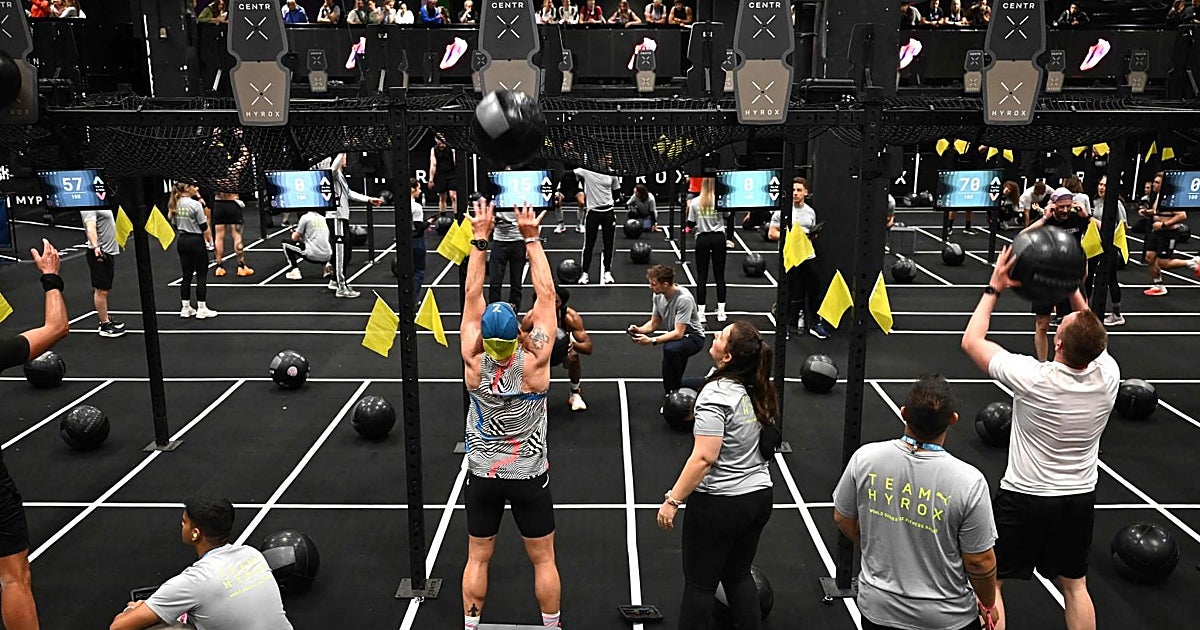 Fiebre por el 'Hyrox', la competición accesible que engancha a quienes entrenan en el gimnasio