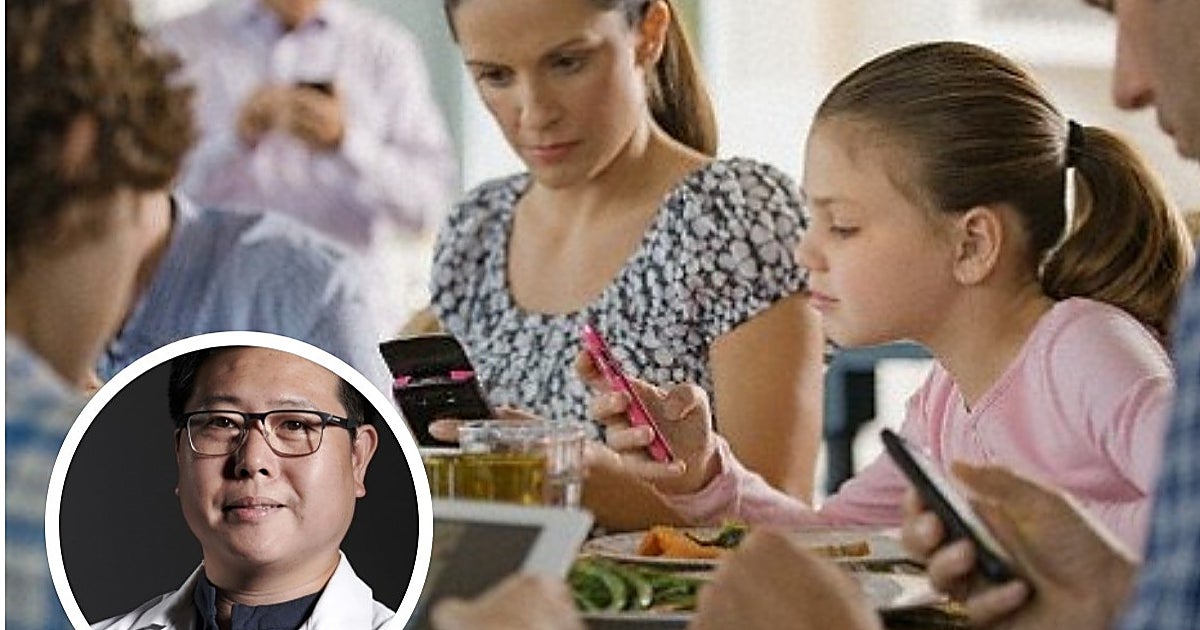 Liu Zheng, experto en medicina china: «Quienes comen, pero están a la vez con el teléfono móvil y la televisión, no saben lo que están comiendo»