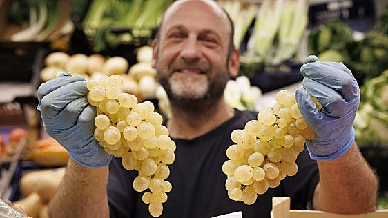 Confirmado: el consumo de uvas favorece la protección de la piel frente a los rayos de sol
