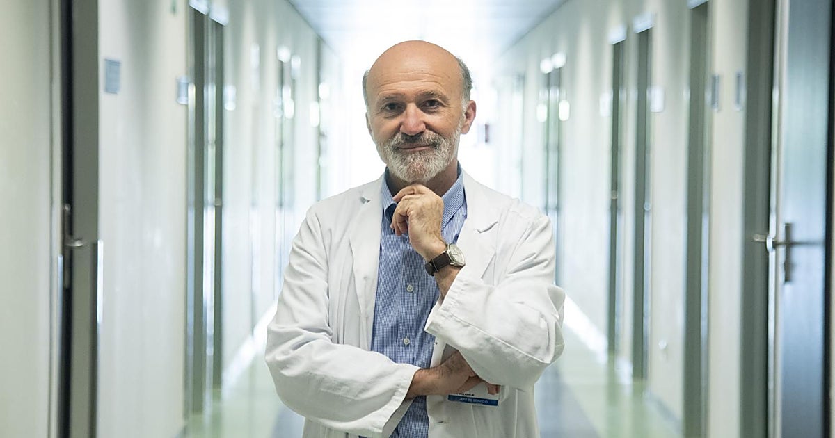 Gabriel Rubio, psiquiatra: «No es solo no beber: un adicto al alcohol tiene que aprender que la curación no existe»