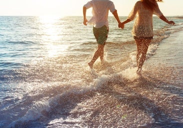 ¿Nos enamoramos más en verano o sólo conectamos de forma superficial?