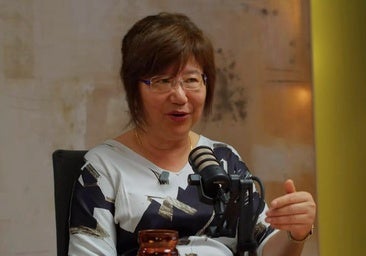 Li Ping, experta en medicina tradicional china: «Desayunar pan con jamón y una siesta española son una rutina buenísima de salud»