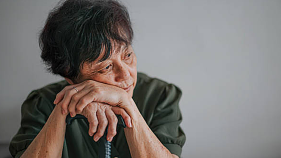 Adrián Quevedo, psicólogo: «No toda tristeza es depresión, no toda preocupación es ansiedad y no toda persona que se comporta mal es narcisista»