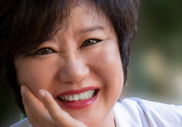 Li Ping, experta en medicina tradicional china: «En España la gente come demasiado. Cinco veces al día es excesivo, nosotros solo hacemos tres»