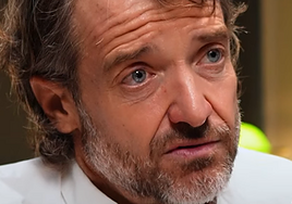 Javier Albares, experto en medicina del sueño: «Las pantallas en niños son un problema importante que normalizamos como el tabaco»