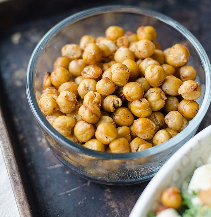 Hay múltiples recetas para consumir, como las legumbres con curry.