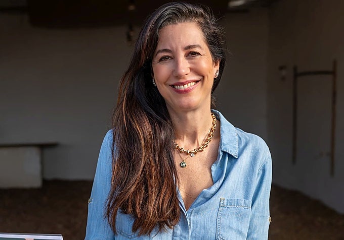 Ana González padeció endometriosis y eso fue el origen para dedicarse a fomentar en bienestar hormonal.